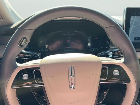 Used 2024 Lincoln Corsair AWD w/ Equipment Group 101A image 14