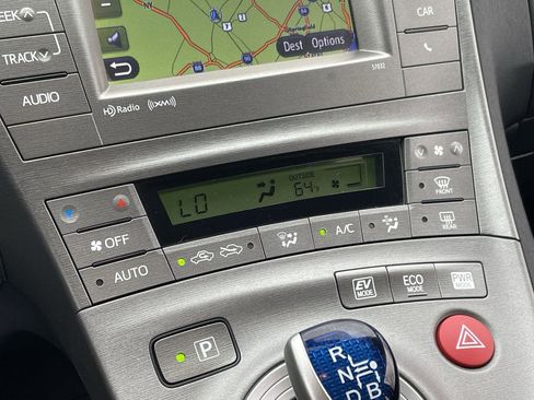 Used 2014 Toyota Prius Three FWD image 35