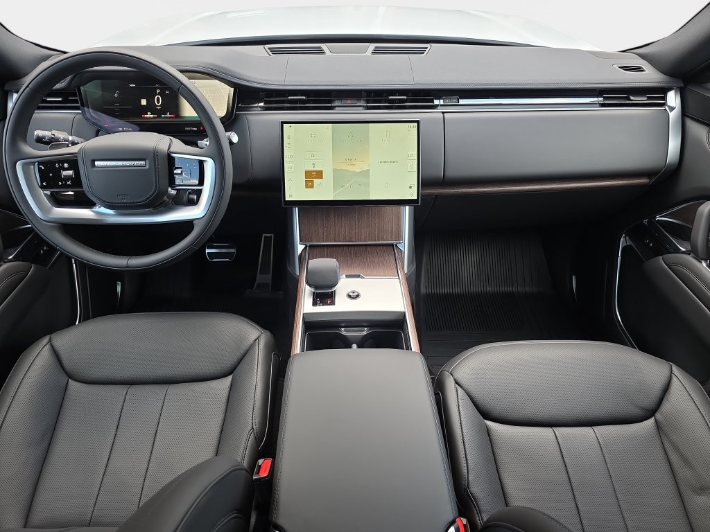New 2026 Land Rover Range Rover Long Wheelbase SE AWD/4WD image 9