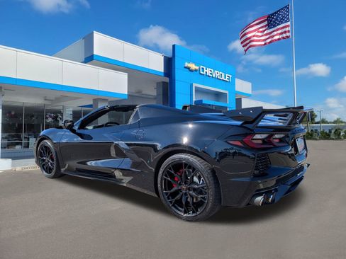 Used 2025 Chevrolet Corvette Stingray Convertible w/ 1LT image 9