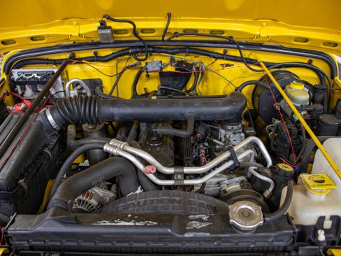 Used 2002 Jeep Wrangler Sport image 9