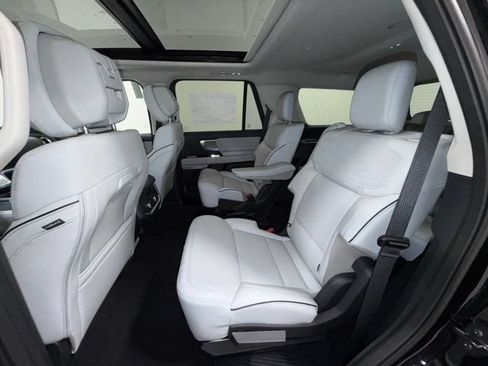 New 2027 Ford Expedition Platinum w/ Platinum Ultimate Package AWD/4WD image 30