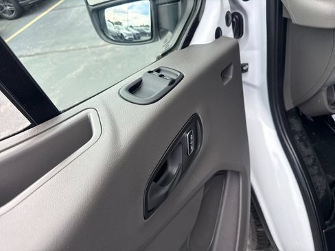 Used 2025 Ford Transit 250 Low Roof w/ Exterior Upgrade Package RWD image 24