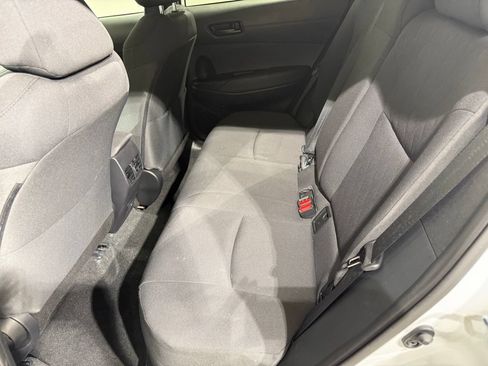 Certified 2025 Toyota Corolla Cross LE FWD image 19
