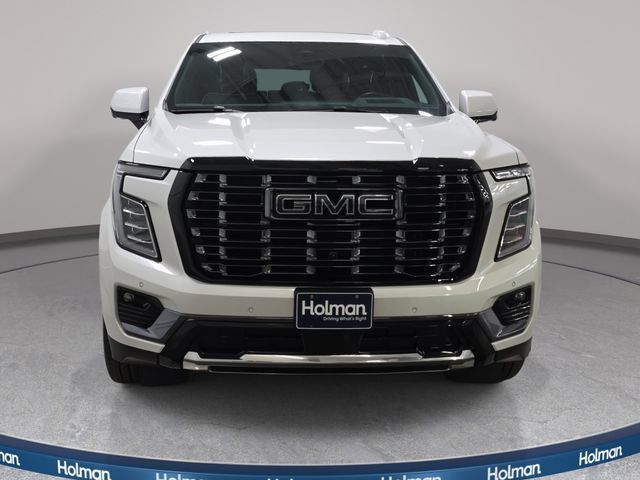 Used 2025 GMC Yukon Denali Ultimate AWD/4WD image 3