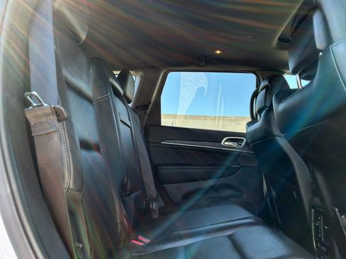 Used 2021 Jeep Grand Cherokee Limited RWD image 18