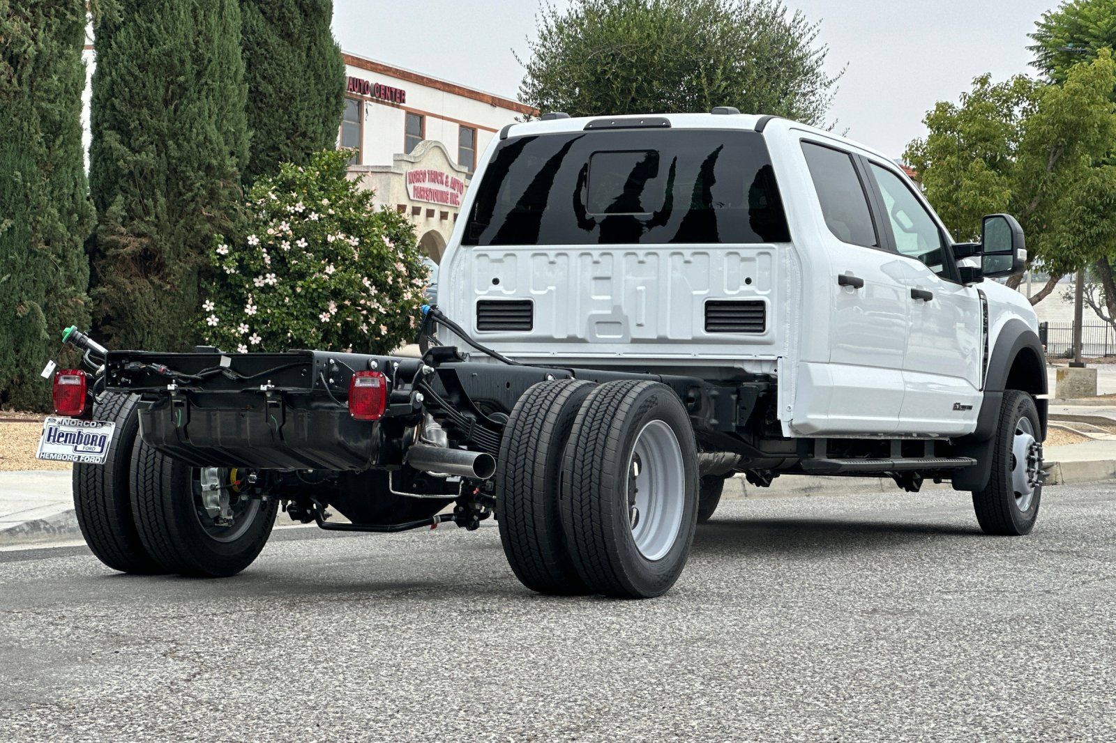 New 2026 Ford F450 XL w/ XL Chrome Package RWD image 4