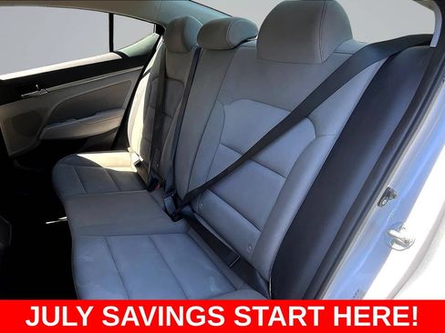 Used 2017 Hyundai Elantra SE FWD image 27