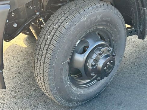 New 2026 RAM 3500 Tradesman AWD/4WD image 9