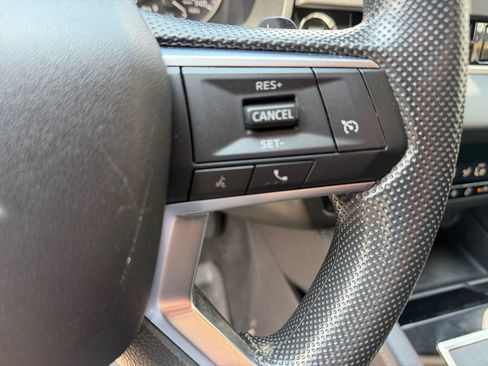 Used 2024 Mitsubishi Outlander ES AWD/4WD image 30