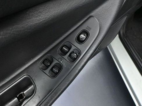 Used 2006 Dodge Stratus SXT image 18