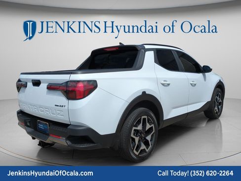 Certified 2022 Hyundai Santa Cruz Limited w/ Cargo Package AWD/4WD image 3