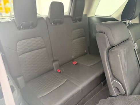 Used 2023 Nissan Pathfinder SV AWD/4WD image 13