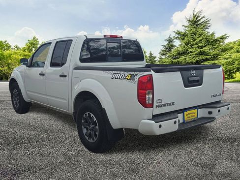 Used 2018 Nissan Frontier PRO-4X AWD/4WD image 5