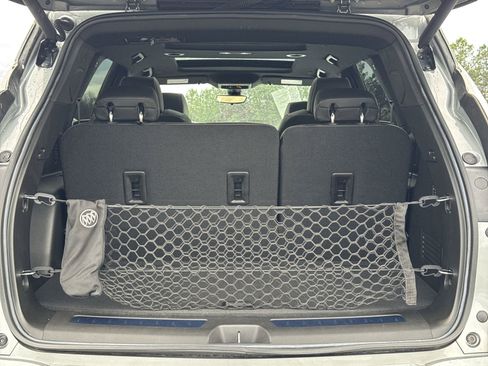 Used 2024 Buick Enclave Avenir w/ Avenir Technology Package image 33