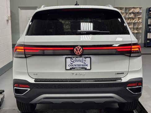 New 2025 Volkswagen Taos SE image 27