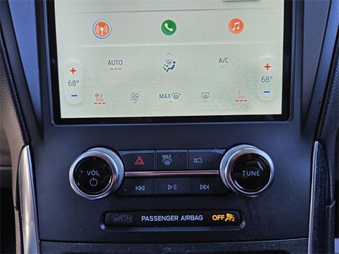 Used 2024 Ford Edge Titanium image 23