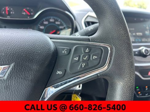 Used 2017 Chevrolet Cruze LT FWD image 11
