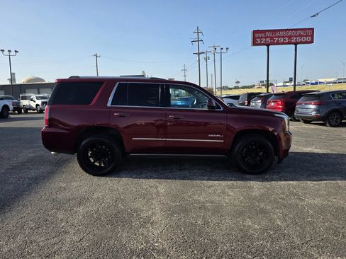 Used 2017 GMC Yukon Denali w/ Open Road Package AWD/4WD image 8