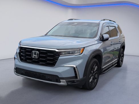 Used 2024 Honda Pilot Elite image 2