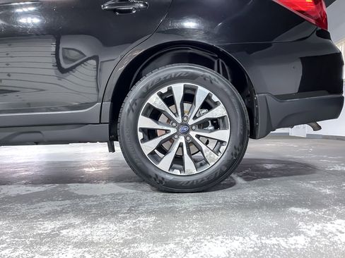 Used 2017 Subaru Outback 2.5i Limited image 11