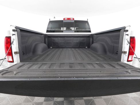 Used 2015 RAM 1500 Lone Star RWD image 6