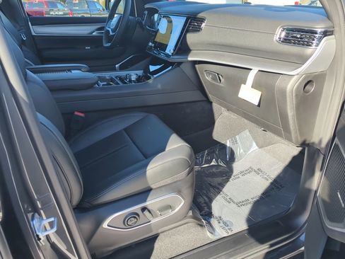 New 2026 Jeep Grand Wagoneer Limited image 37