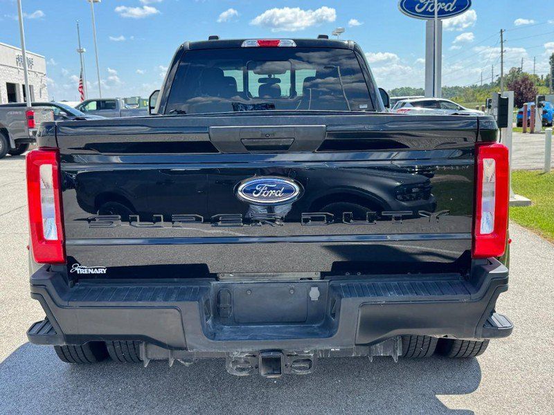 Used 2024 Ford F350 XL w/ XL Driver Assist Package AWD/4WD image 4