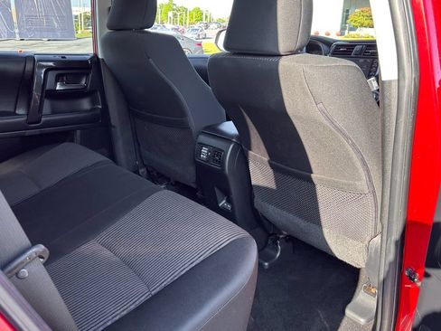 Used 2024 Toyota 4Runner TRD Off-Road AWD/4WD image 40