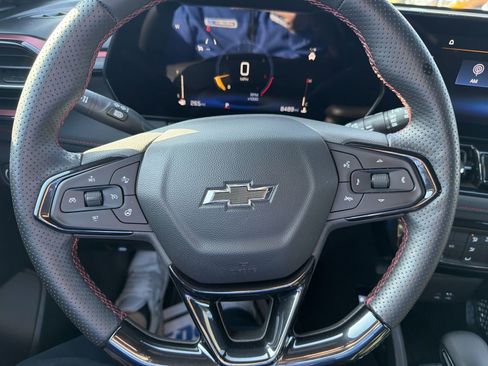 Used 2025 Chevrolet TrailBlazer RS w/ Driver Confidence Package image 14