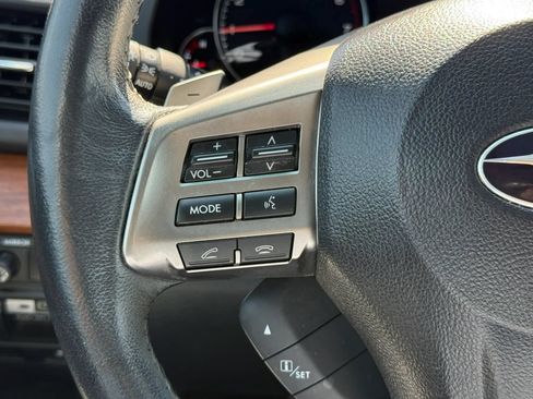 Used 2014 Subaru Outback 2.5i Limited w/ Moonroof Package AWD/4WD image 31