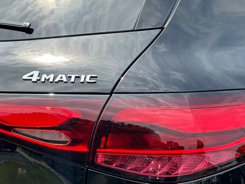 New 2026 Mercedes-Benz GLC 300 4MATIC image 14