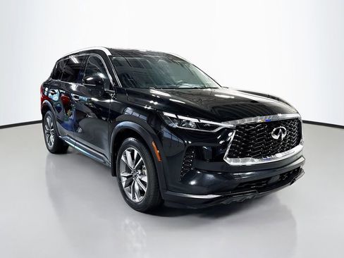 Used 2023 INFINITI QX60 Luxe w/ Vision Package AWD/4WD image 3