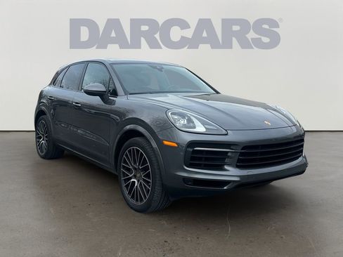 Used 2020 Porsche Cayenne S image 1