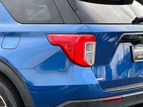 Used 2022 Ford Explorer ST-Line w/ Class IV Trailer Tow Package image 8