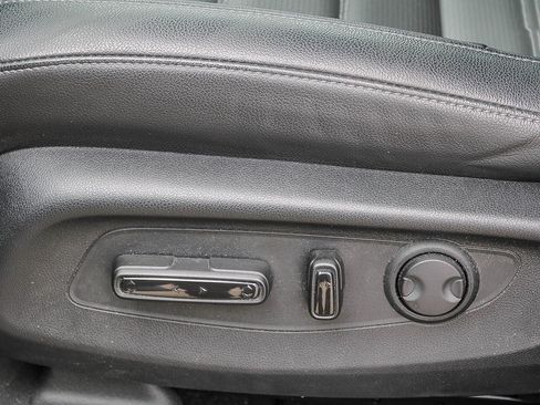 Used 2025 Honda CR-V EX-L image 23