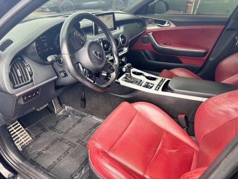 Used 2018 Kia Stinger GT1 image 18