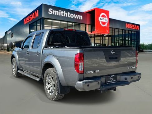Used 2021 Nissan Frontier SV image 6