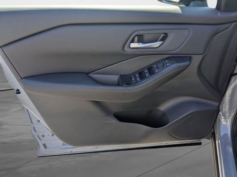 New 2026 Nissan Rogue SV w/ Cold Weather Package FWD image 11