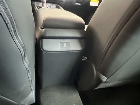 New 2026 Nissan Sentra SR w/ SR Premium Package FWD image 16