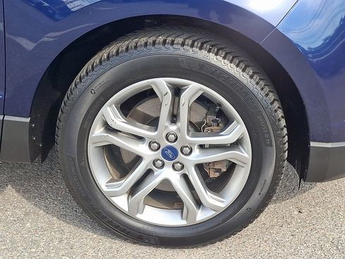 Used 2016 Ford Edge Titanium w/ Technology Package AWD/4WD image 8