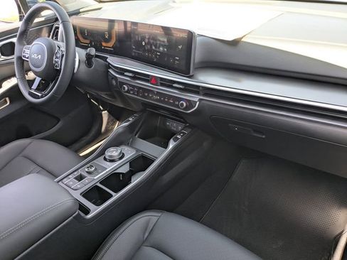 Certified 2025 Kia Sorento EX w/ EX Panoramic Sunroof Package AWD/4WD image 12
