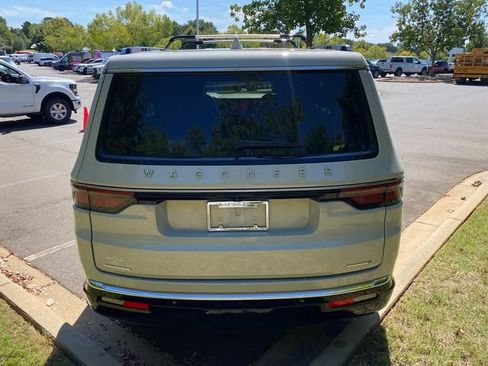 Used 2022 Jeep Wagoneer Series III w/ Premium Group I AWD/4WD image 33