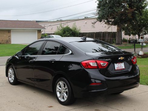Used 2019 Chevrolet Cruze LT w/ LT Fleet Convenience Package FWD image 7