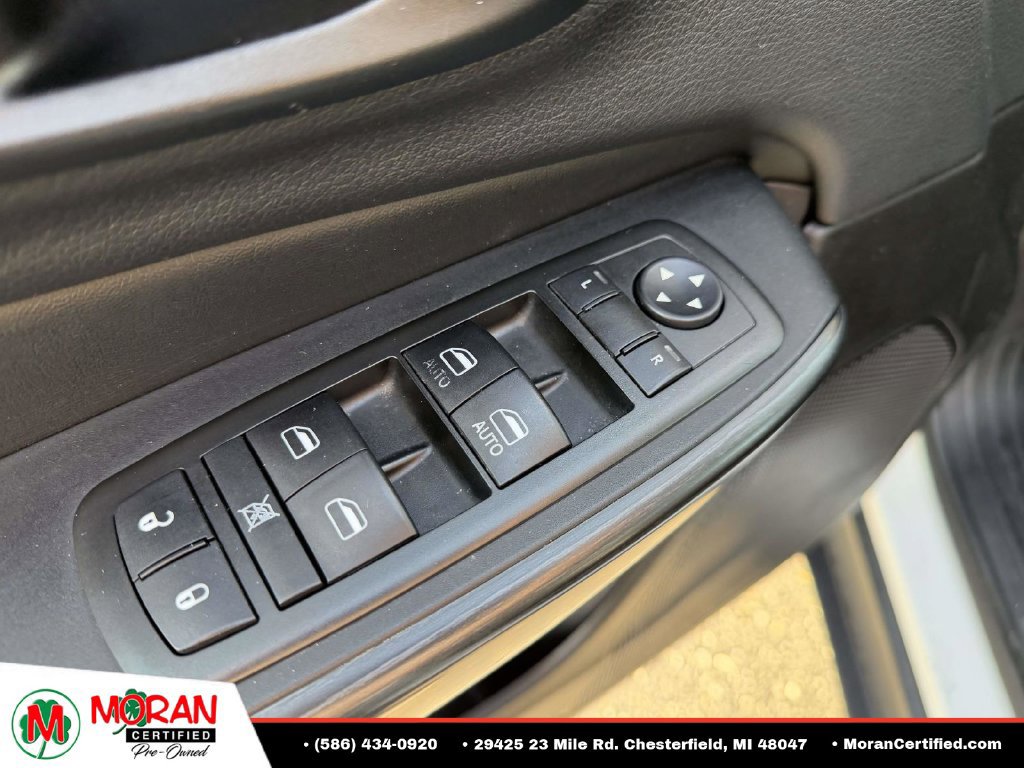 Used 2015 Jeep Cherokee Limited AWD/4WD image 16