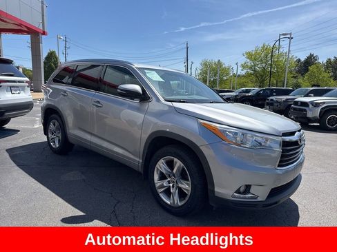 Used 2016 Toyota Highlander Limited AWD/4WD image 8
