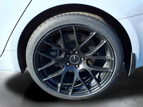 Used 2023 Genesis G70 2.0T w/ Sport Prestige Package image 27