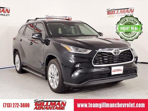 Used 2025 Toyota Highlander Limited image 1