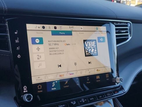 New 2026 Jeep Grand Wagoneer Limited image 13