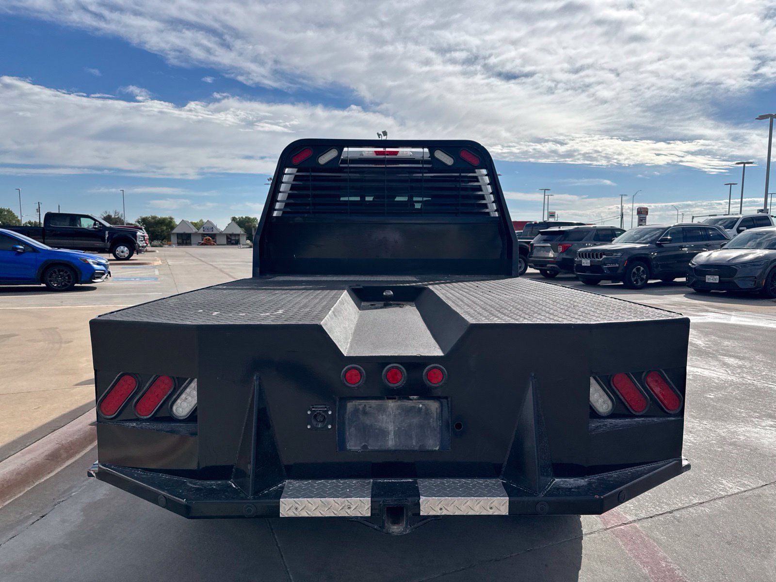 Used 2022 Ford F350 Lariat w/ Chrome Package AWD/4WD image 4